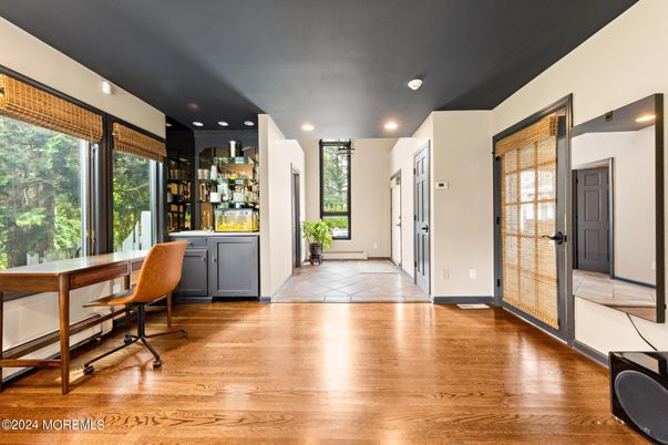 Home Office, Interior, Recessed Lighting, Wood Texture Flooring