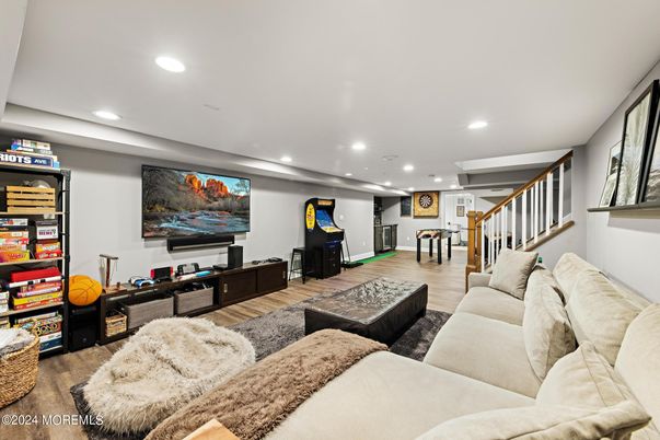 Interior, Living room, Recessed Lighting, Wood Texture Flooring
