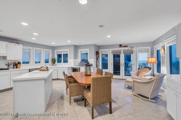 Dining room, Interior, Kitchen, Living room, Recessed Lighting