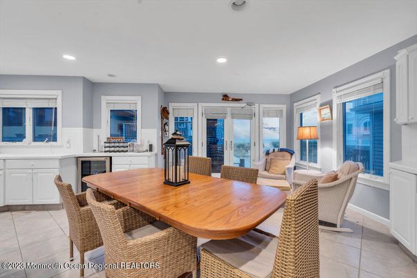 Dining room, Interior, Recessed Lighting