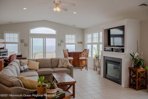 Fireplace, Interior, Living room, Recessed Lighting, Water