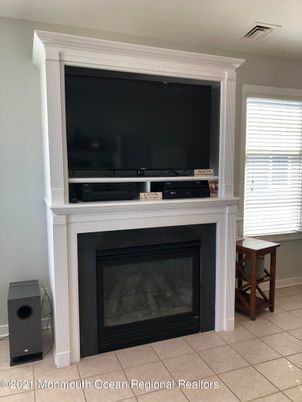 Fireplace, Interior