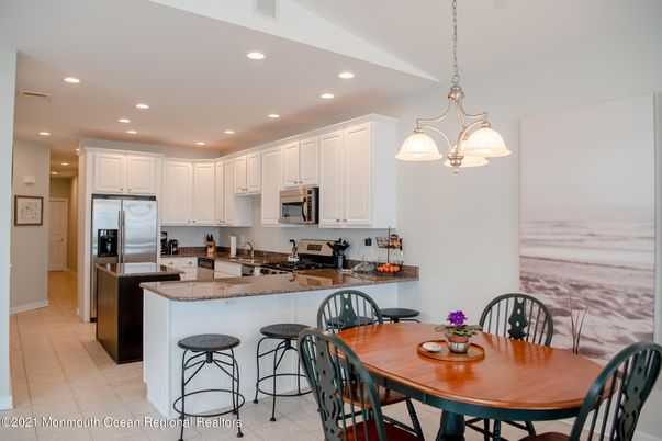 Dining room, Interior, Kitchen, Pendant Lights, Recessed Lighting, Stainless Steel Appliances