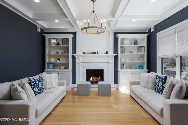 Fireplace, Interior, Living room, Pendant Lights, Recessed Lighting, Wood Texture Flooring