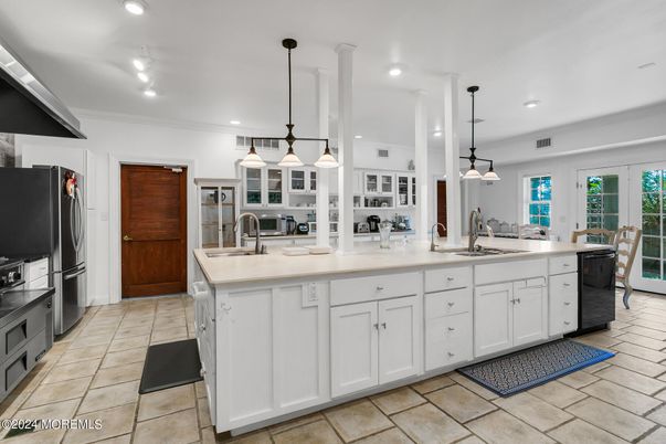 Interior, Kitchen, Pendant Lights, Recessed Lighting, Stainless Steel Appliances