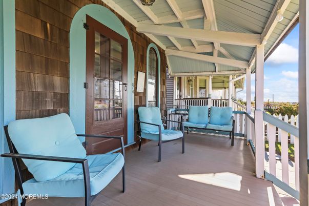 Exterior, Wood Texture Flooring
