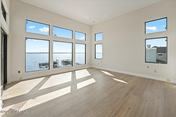Empty room, Interior, Water, Wood Texture Flooring