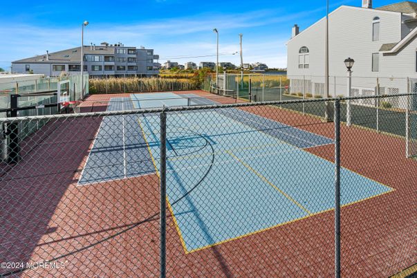 Exterior, Tennis Courts