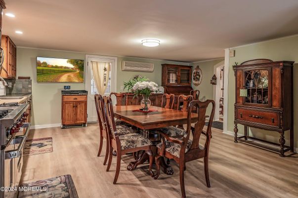 Dining room, Interior, Recessed Lighting, Wood Texture Flooring