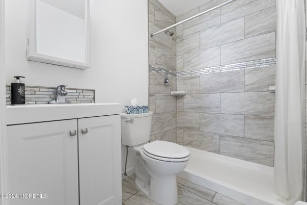 Bathroom, Interior, Marble Walls