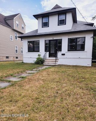 Exterior, Facade, Farmhouse