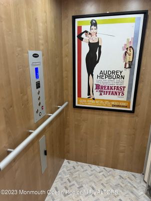 Elevator, Interior, Wooden Walls