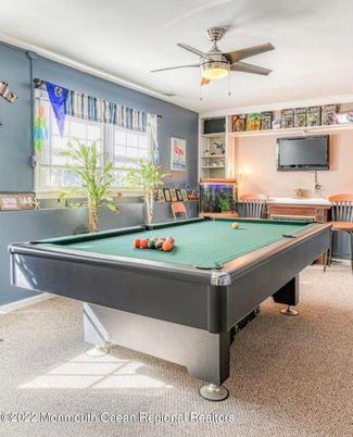 Billiard Table, Game Room, Interior