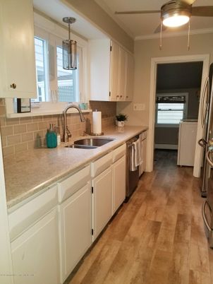 Interior, Kitchen, Pendant Lights, Wood Texture Flooring