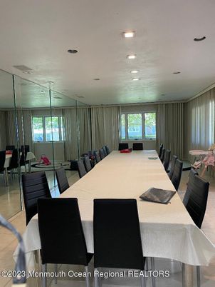 Dining room, Interior, Recessed Lighting