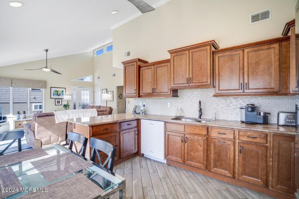 Dining room, Interior, Kitchen, Recessed Lighting, Wood Texture Flooring