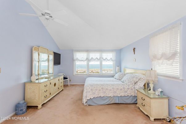 Bedroom, Interior, Water