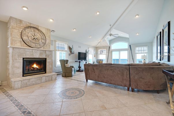 Fireplace, Interior, Living room, Recessed Lighting