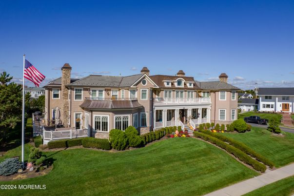 Backyard, Exterior, Facade, French Provincial
