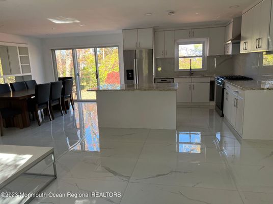 Dining room, Interior, Kitchen, Marble, Recessed Lighting, Stainless Steel Appliances