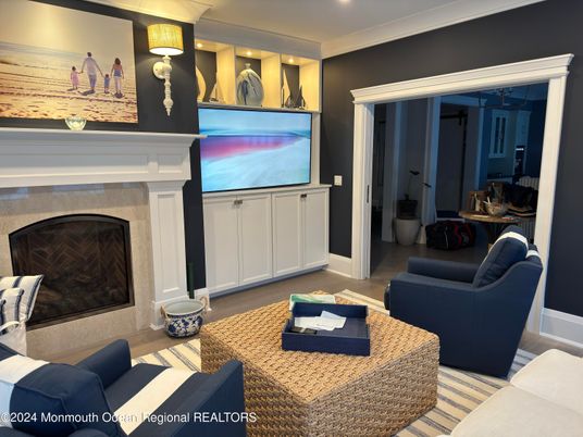 Fireplace, Interior, Living room, Recessed Lighting