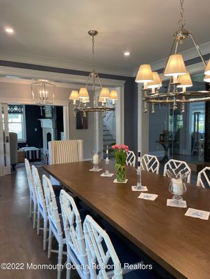 Chandelier, Dining room, Fireplace, Interior, Pendant Lights, Recessed Lighting