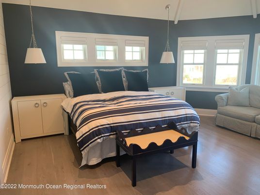 Bedroom, Interior, Pendant Lights, Wood Texture Flooring