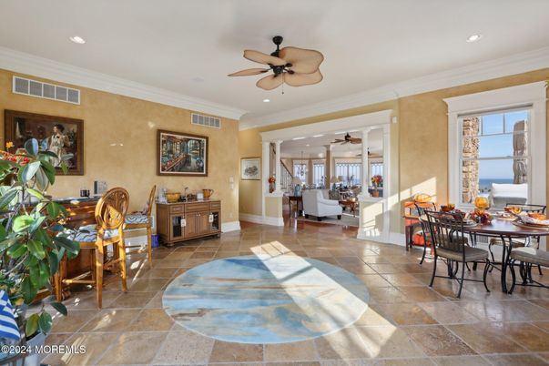 Dining room, Interior, Recessed Lighting