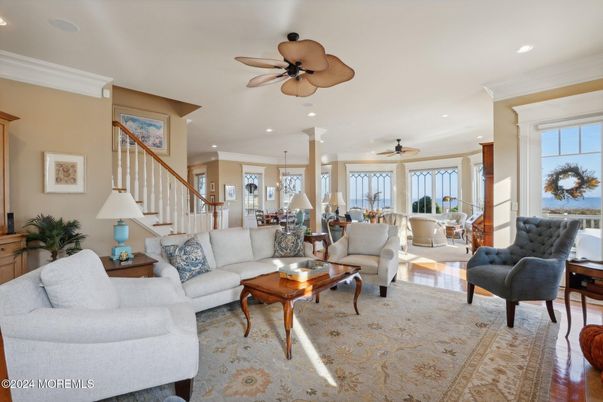 Dining room, Interior, Living room, Pendant Lights, Recessed Lighting, Wood Texture Flooring