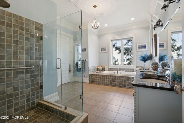 Bathroom, Glass Shower, Interior, Pendant Lights, Recessed Lighting