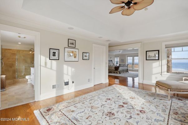 Interior, Recessed Lighting, Water, Wood Texture Flooring