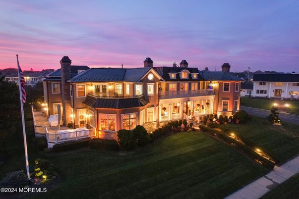 Backyard, Exterior, Facade, French Provincial