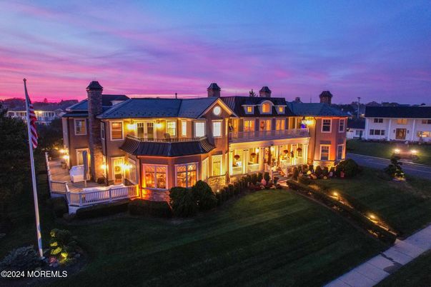 Backyard, Exterior, Facade, French Provincial