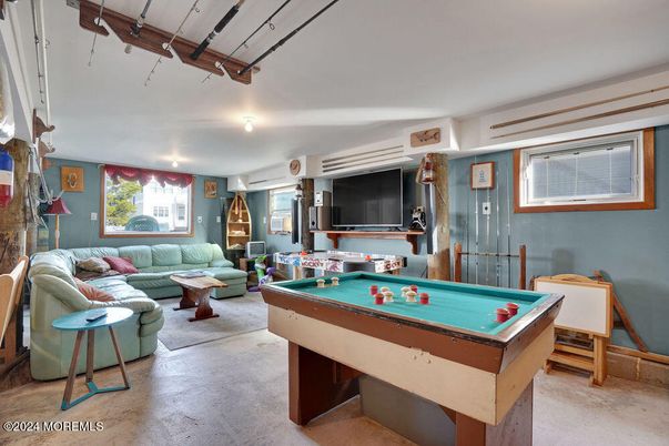 Billiard Table, Game Room, Interior, Living room
