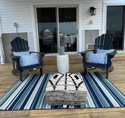 Exterior, Wood Texture Flooring
