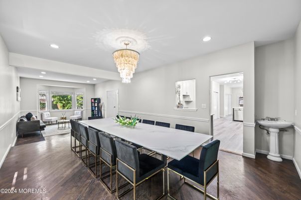 Chandelier, Dining room, Interior, Kitchen, Living room, Recessed Lighting, Wood Texture Flooring