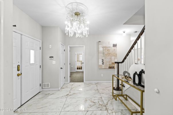 Chandelier, Interior, Marble