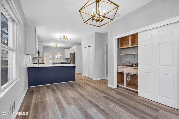 Interior, Kitchen, Pendant Lights, Wood Texture Flooring