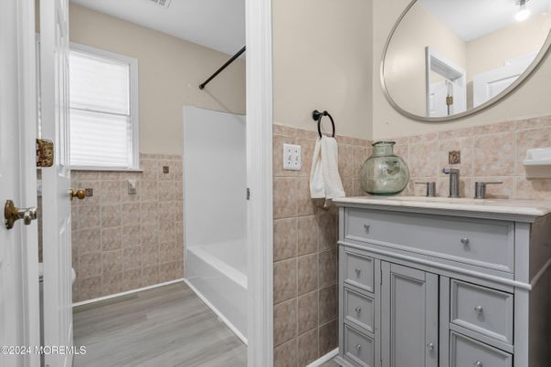 Bathroom, Interior, Wood Texture Flooring