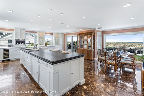 Dining room, Interior, Kitchen, Recessed Lighting, Stainless Steel Appliances