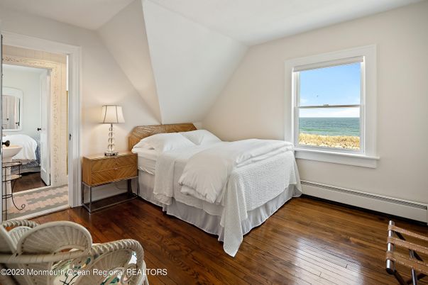 Bedroom, Interior, Water, Wood Texture Flooring