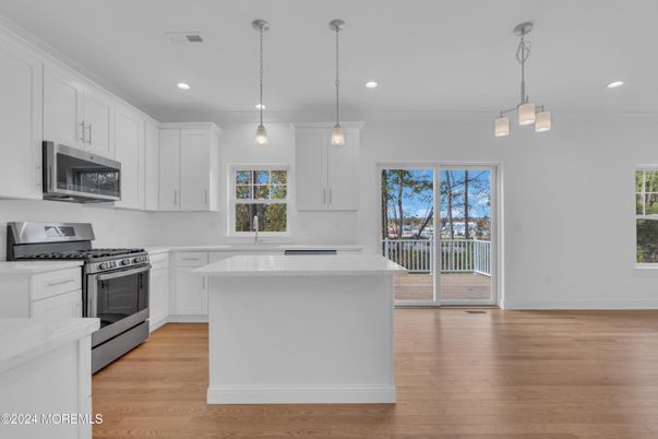 Interior, Kitchen, Pendant Lights, Recessed Lighting, Wood Texture Flooring