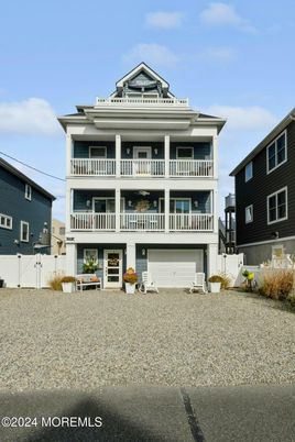 Exterior, Facade, Condo Building