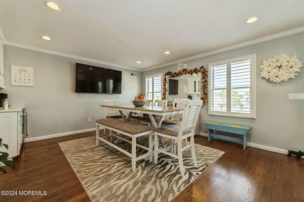 Dining room, Interior, Recessed Lighting, Wood Texture Flooring