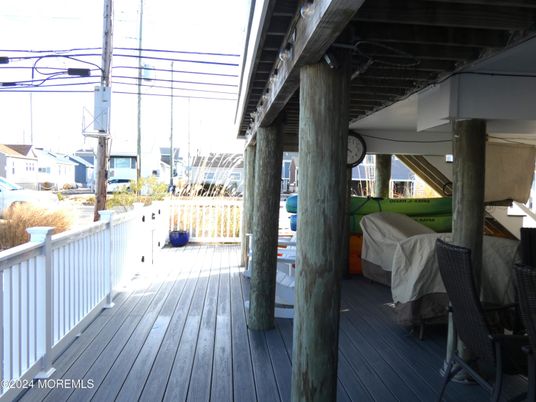 Exterior, Wood Texture Flooring