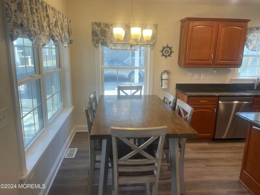 Dining room, Interior, Kitchen, Pendant Lights, Wood Texture Flooring