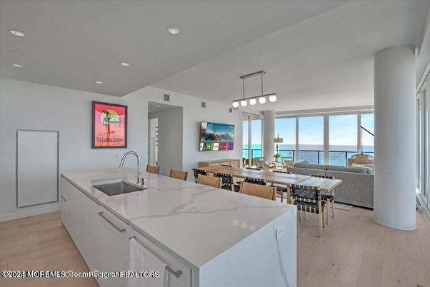 Dining room, Interior, Kitchen, Pendant Lights, Recessed Lighting, Water, Wood Texture Flooring