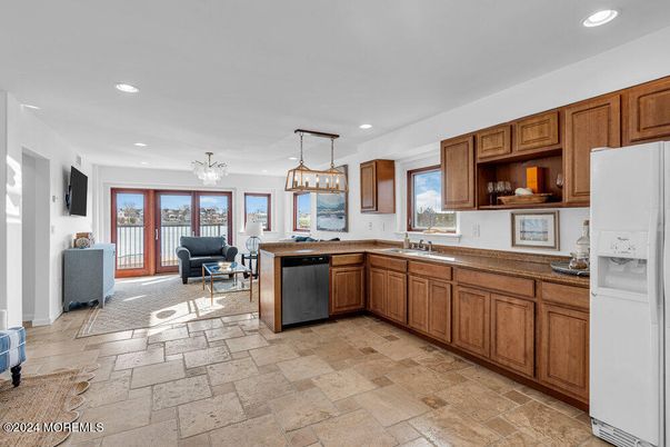 Chandelier, Interior, Kitchen, Living room, Pendant Lights, Recessed Lighting