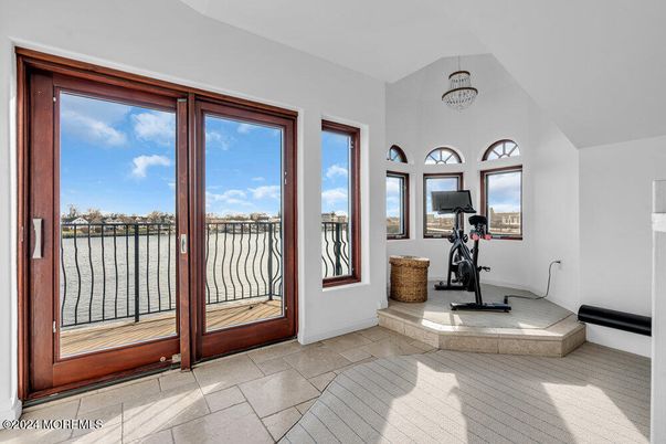 Fitness Equipment, Interior, Water