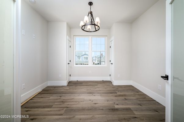 Chandelier, Empty room, Interior, Wood Texture Flooring